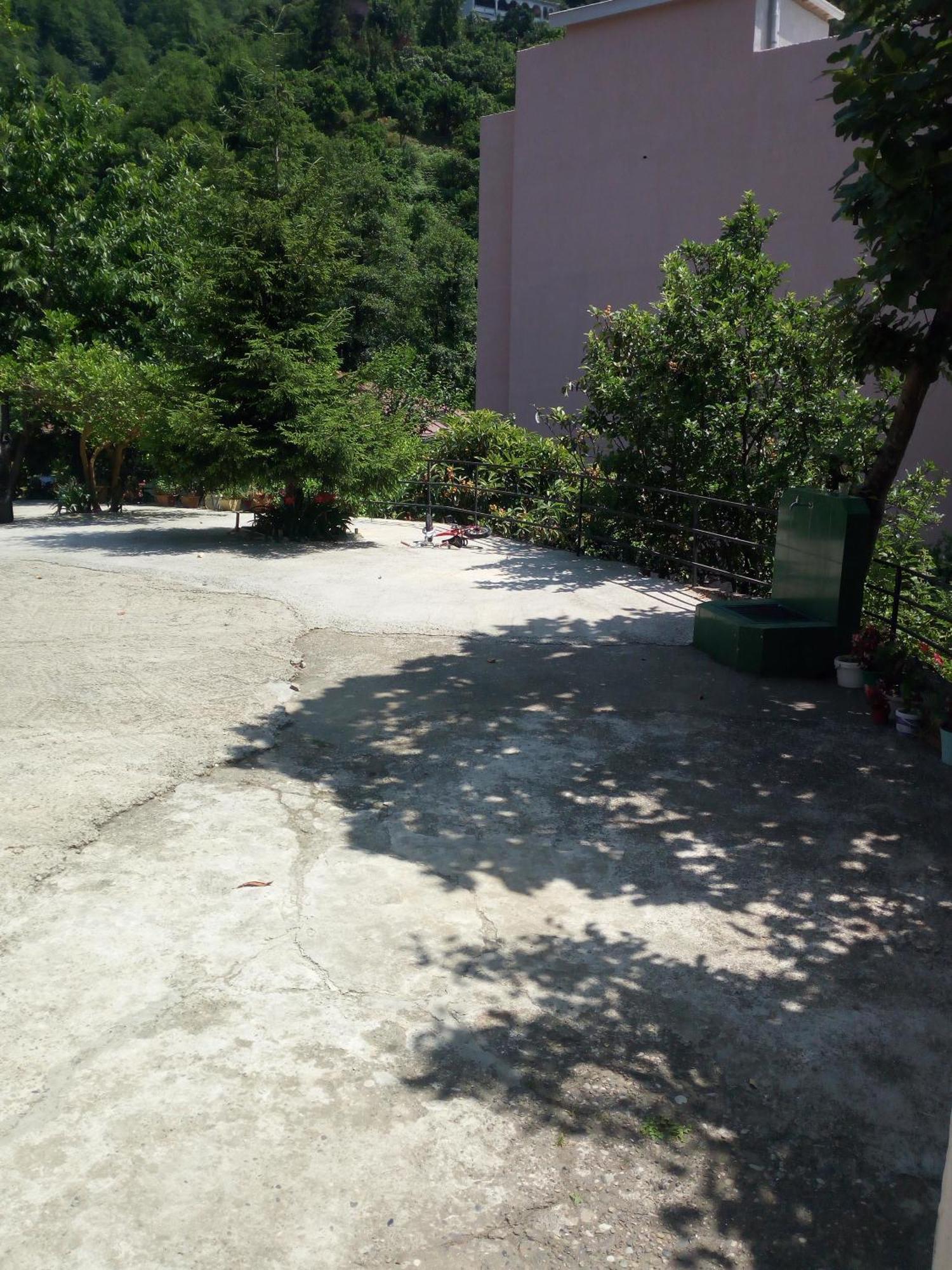 Small Guest House Kwariati Exterior foto