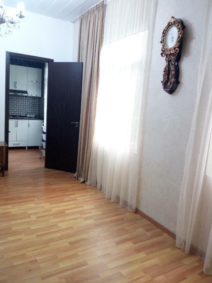 Small Guest House Kwariati Exterior foto